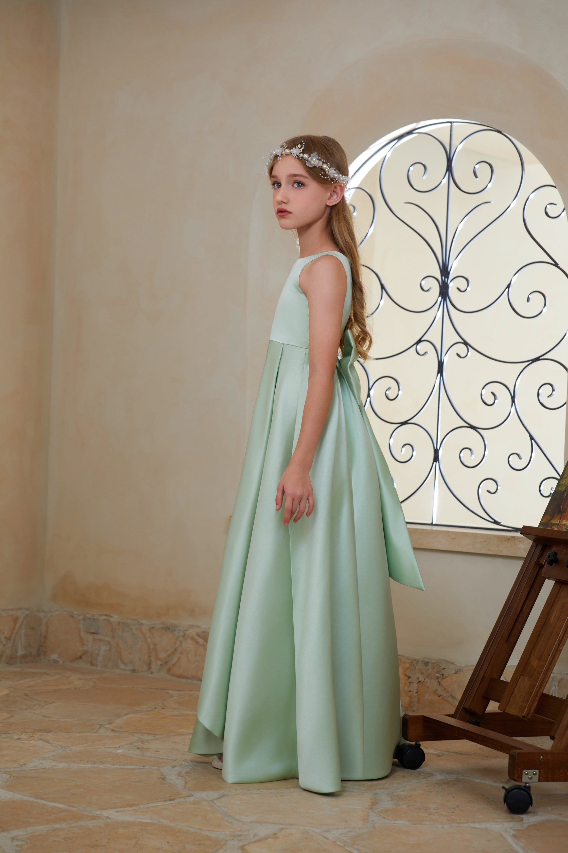 Gorgeous Satin Bows Flower Girl Gown Dress