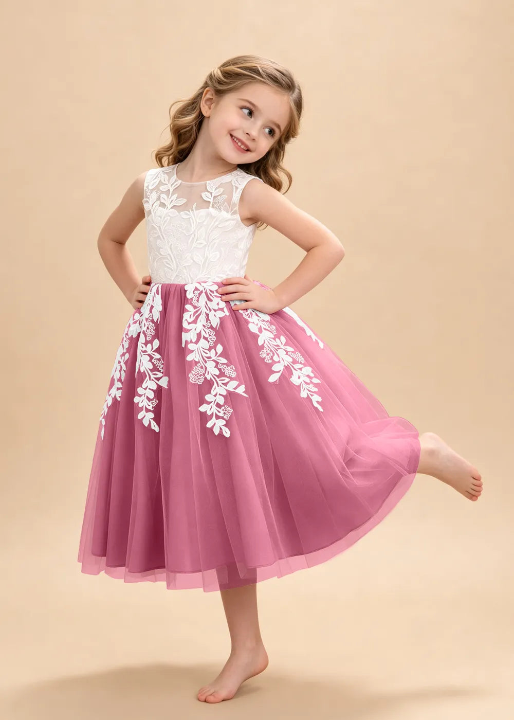 Spitzenkleid mit schulterfreiem Design