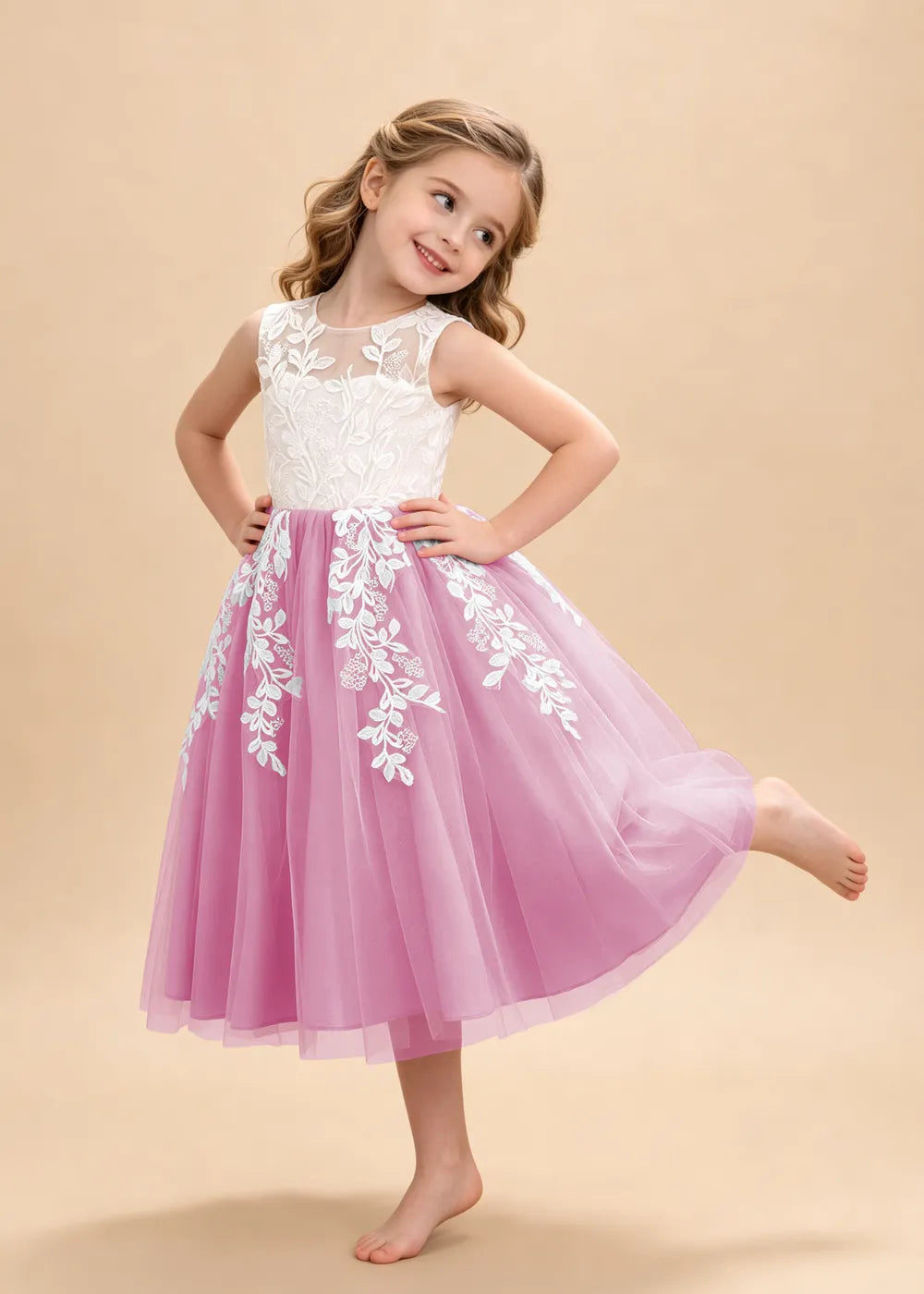 Spitzenkleid mit schulterfreiem Design