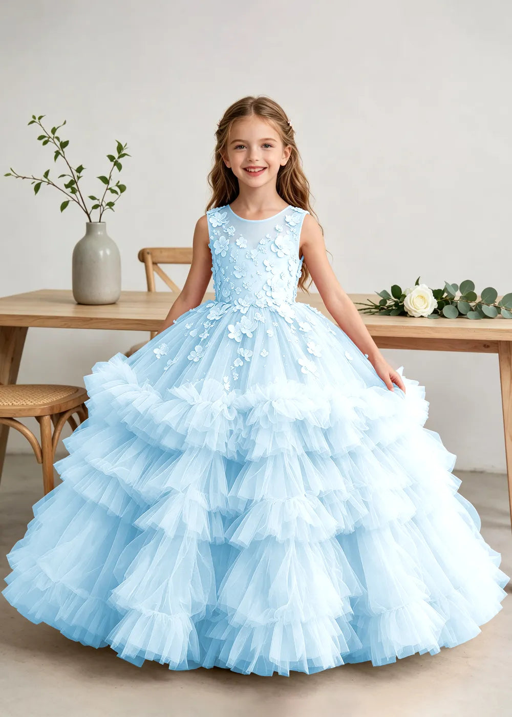 Spitzenkleid mit schulterfreiem Design