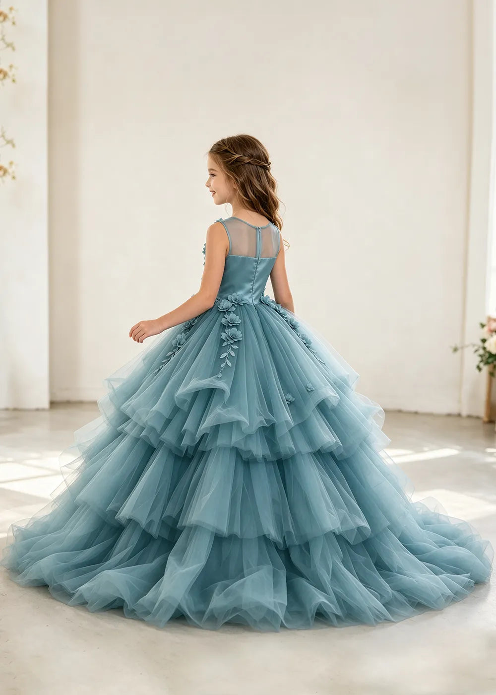 Spitzenkleid mit schulterfreiem Design