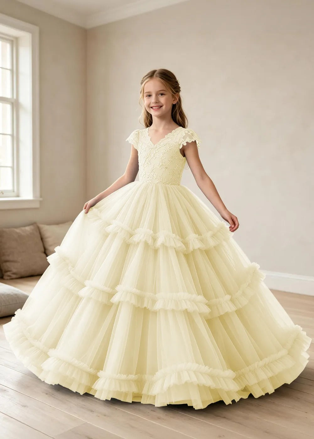 Spitzenkleid mit schulterfreiem Design