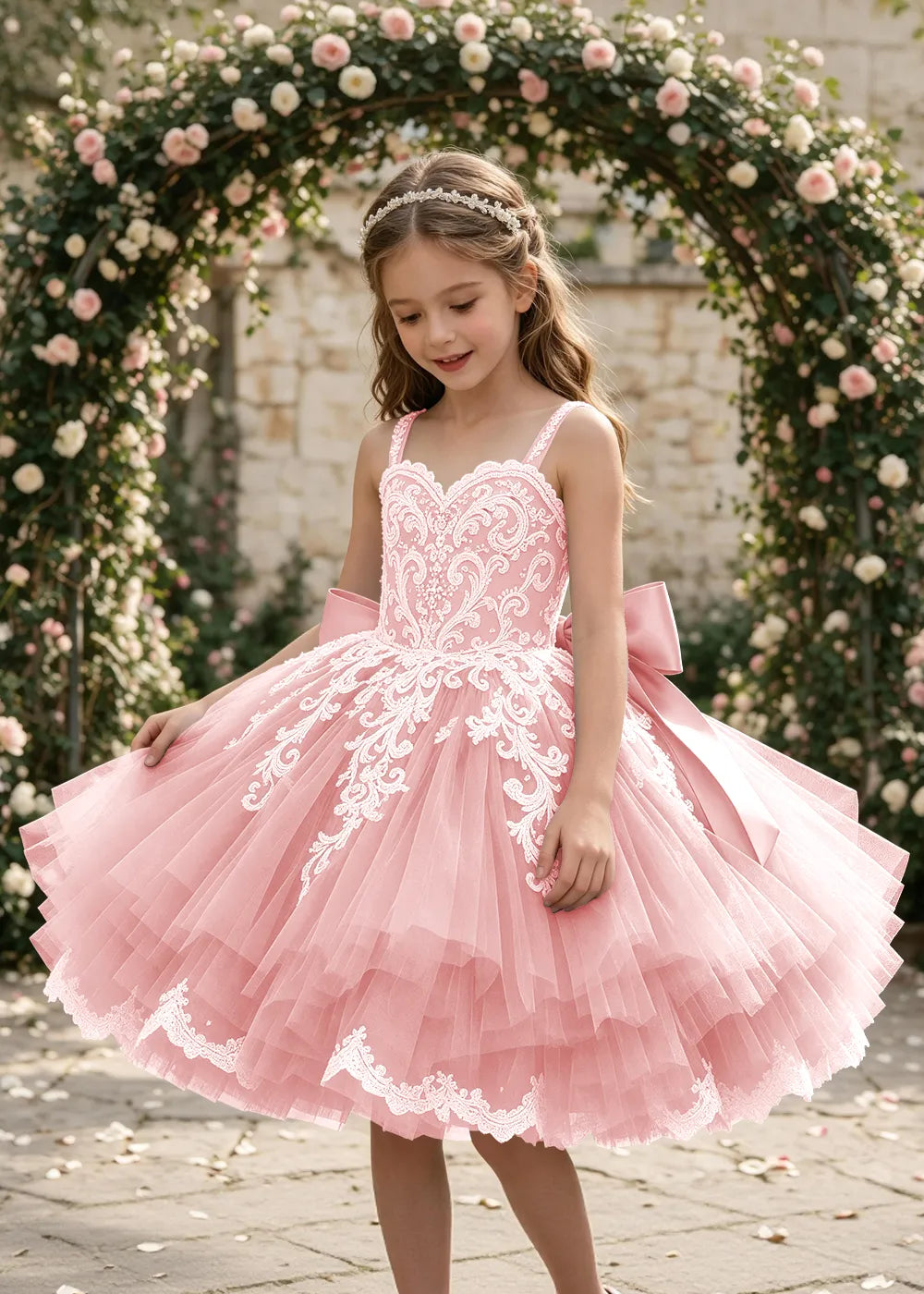 Spitzenkleid mit schulterfreiem Design
