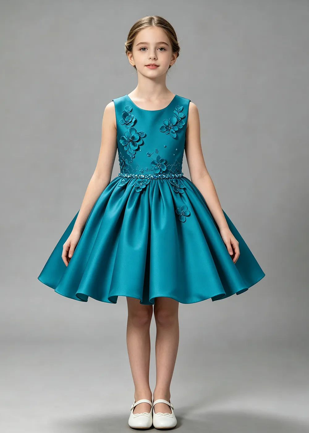 Spitzenkleid mit schulterfreiem Design