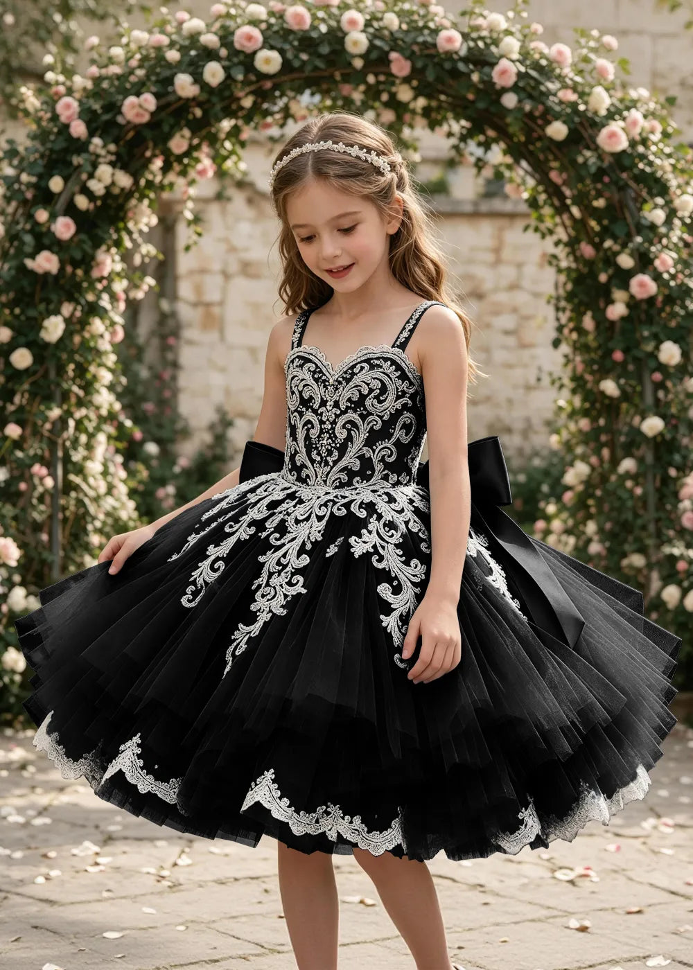 Spitzenkleid mit schulterfreiem Design