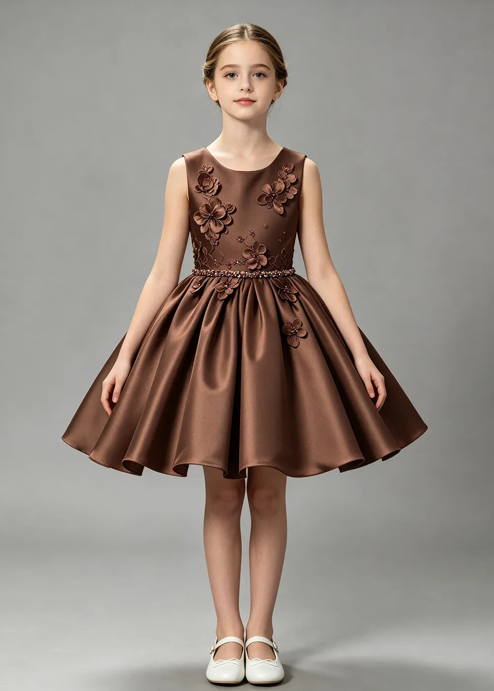 Spitzenkleid mit schulterfreiem Design