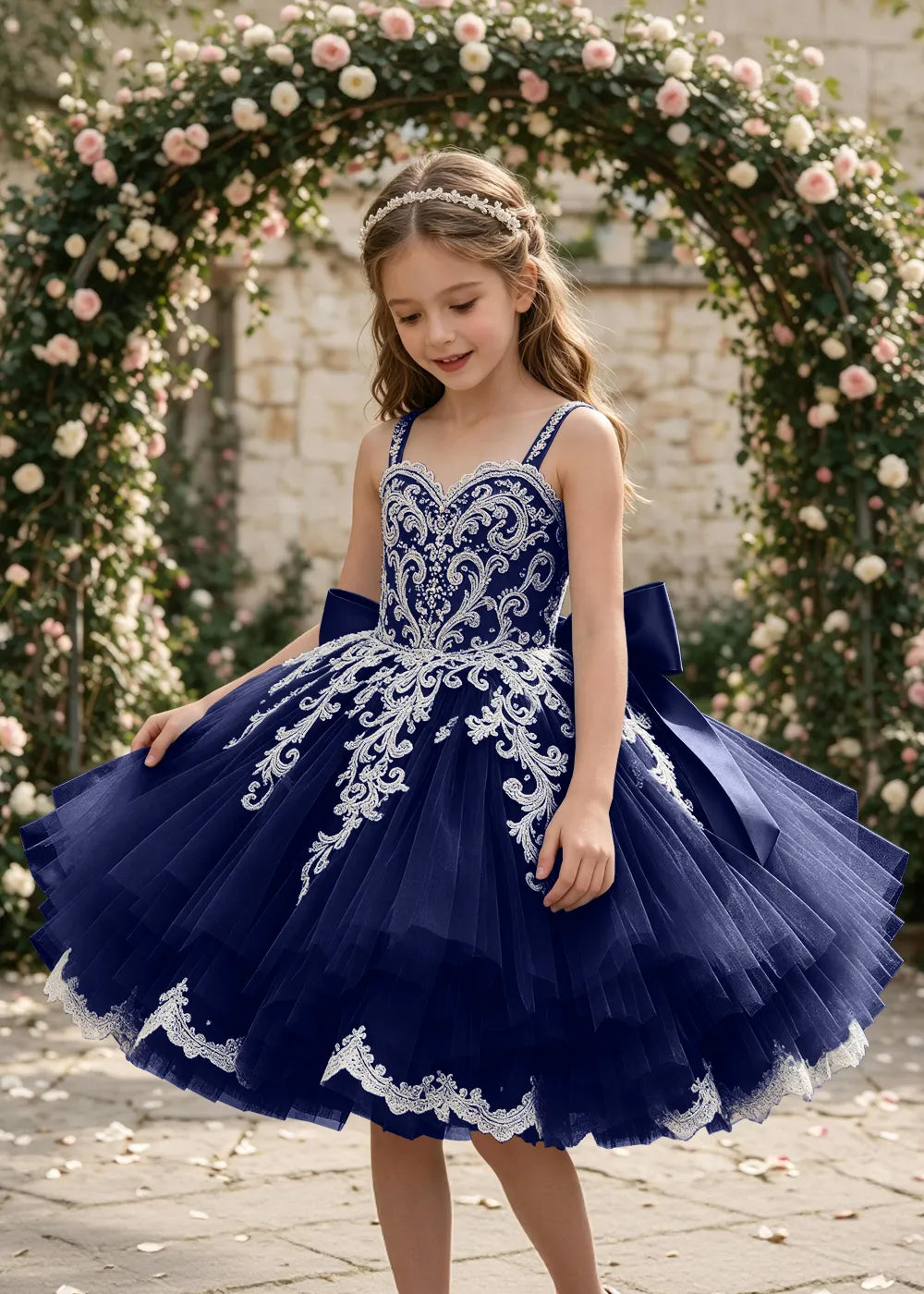 Spitzenkleid mit schulterfreiem Design