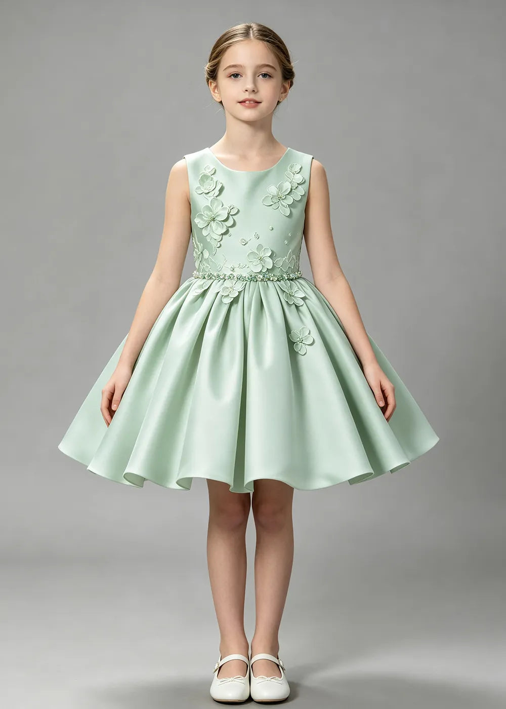 Spitzenkleid mit schulterfreiem Design