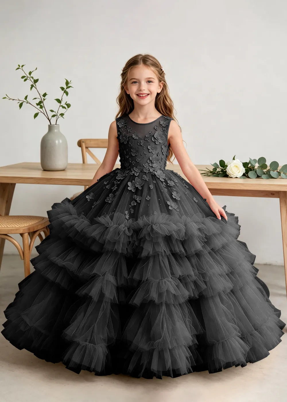 Spitzenkleid mit schulterfreiem Design