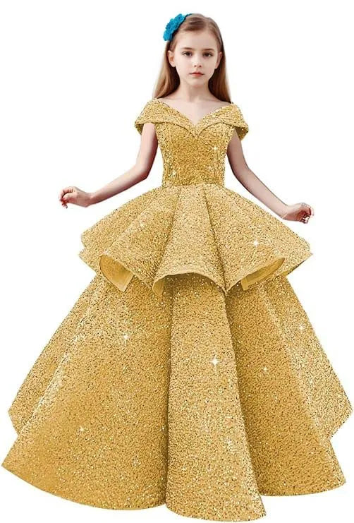 オフショルダーのレースプリンセスドレス