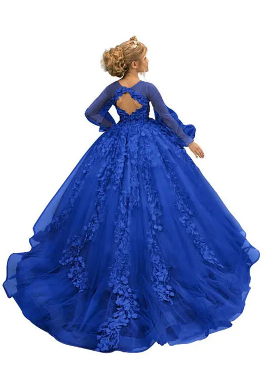 オフショルダーのレースプリンセスドレス