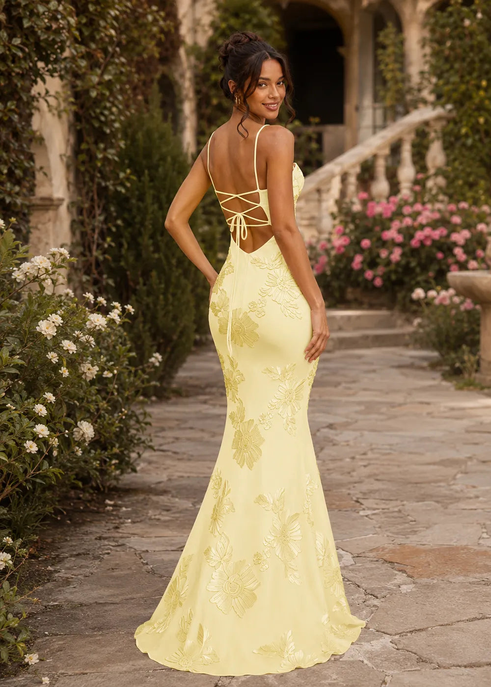 Elegant Floral Appliqué Mermaid Formal Dress