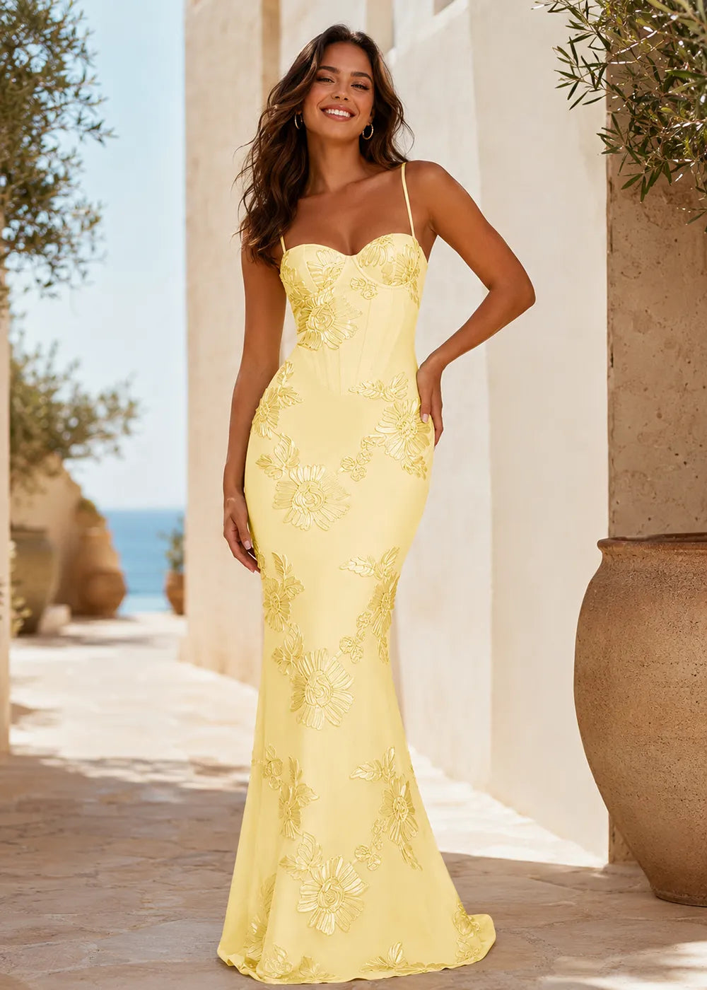 Elegant Floral Appliqué Mermaid Formal Dress