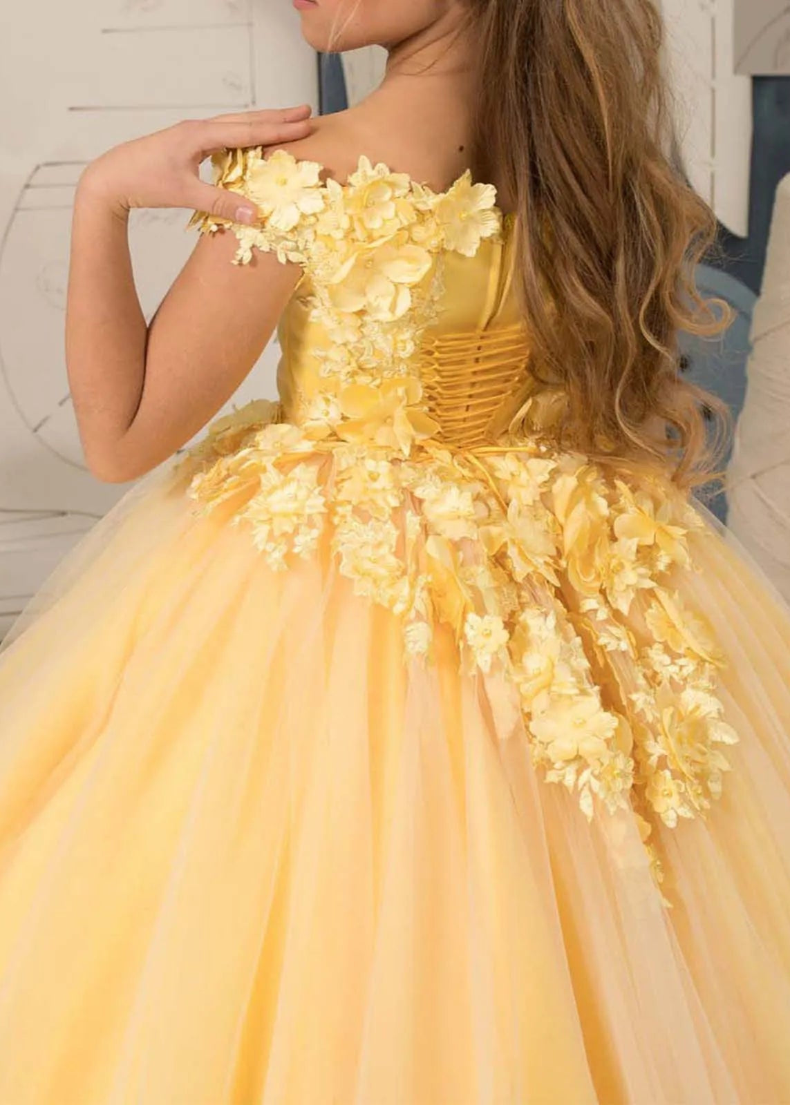 Formal Princess Dress with Tulle and Lace Flowers
