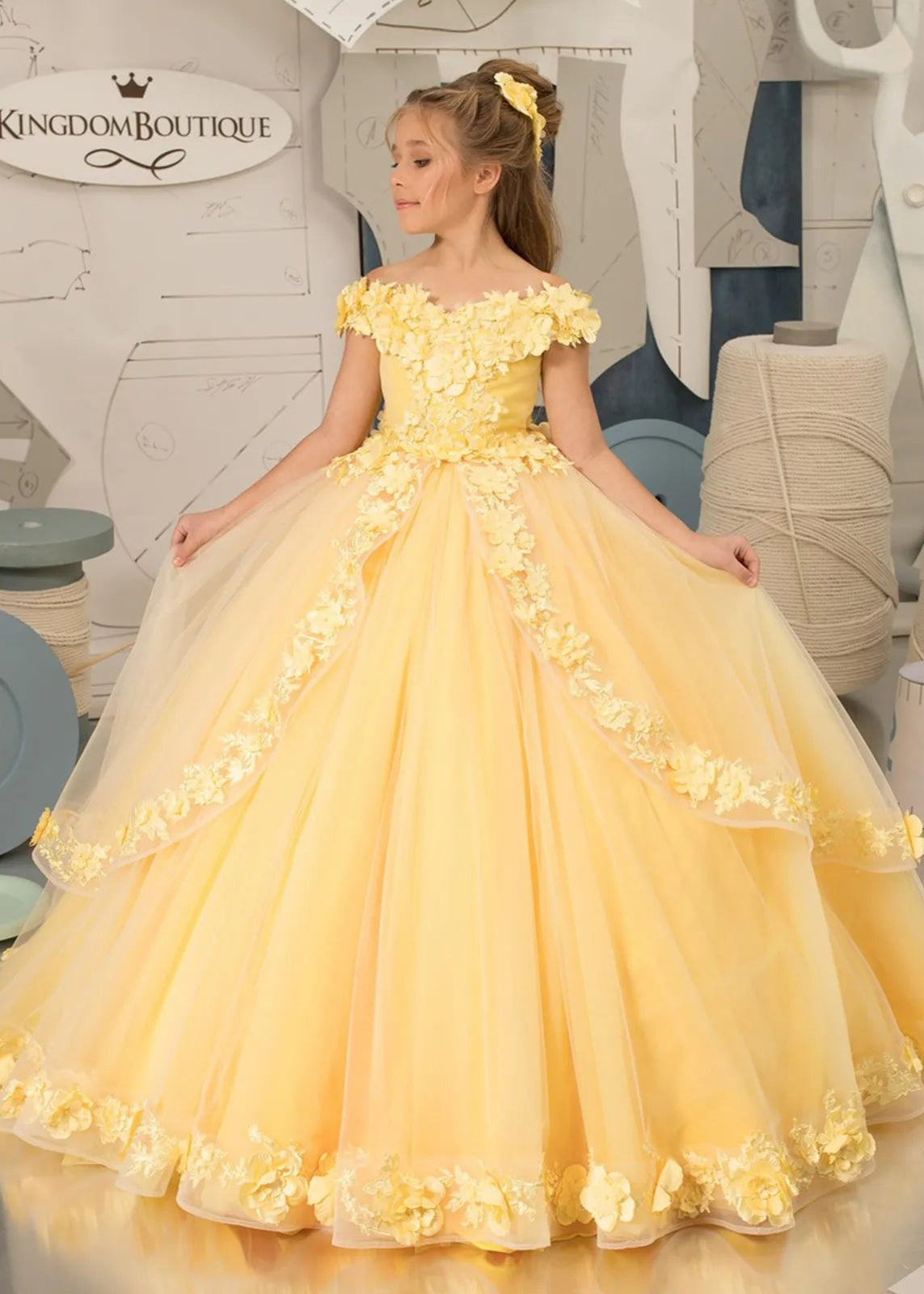 Formal Princess Dress with Tulle and Lace Flowers