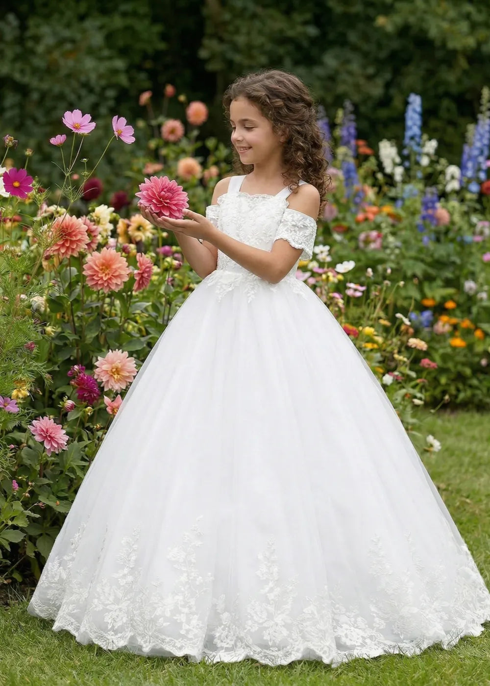 Classic Princess Style Girls Formal Tulle Dress with Layered Skirt