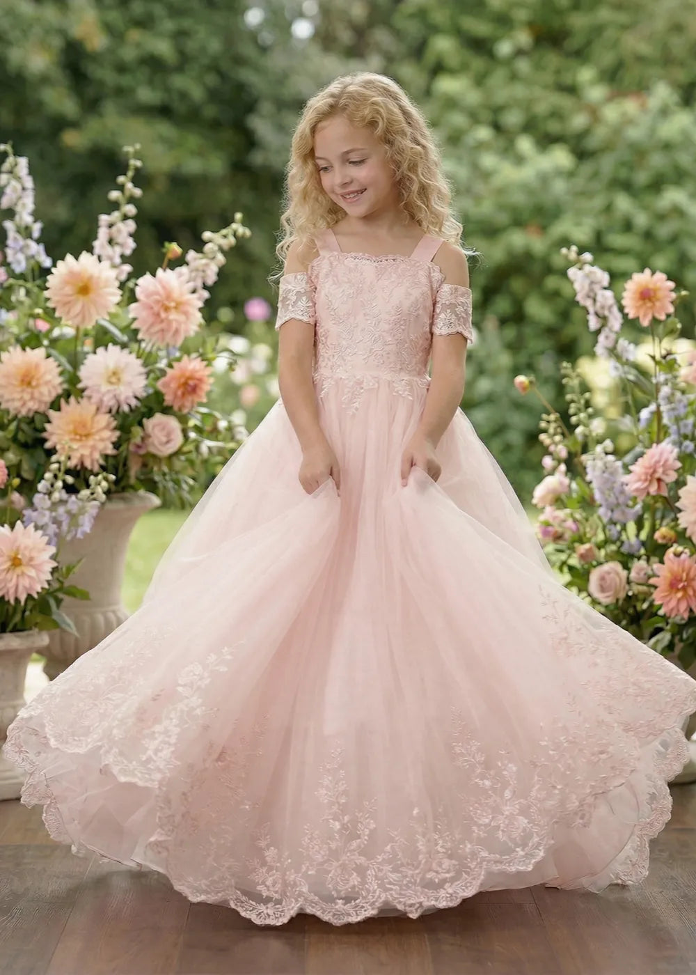 Classic Princess Style Girls Formal Tulle Dress with Layered Skirt
