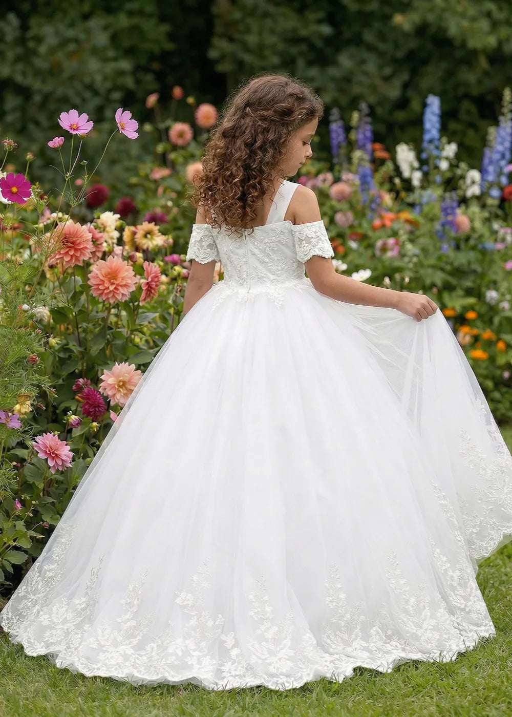 Classic Princess Style Girls Formal Tulle Dress with Layered Skirt