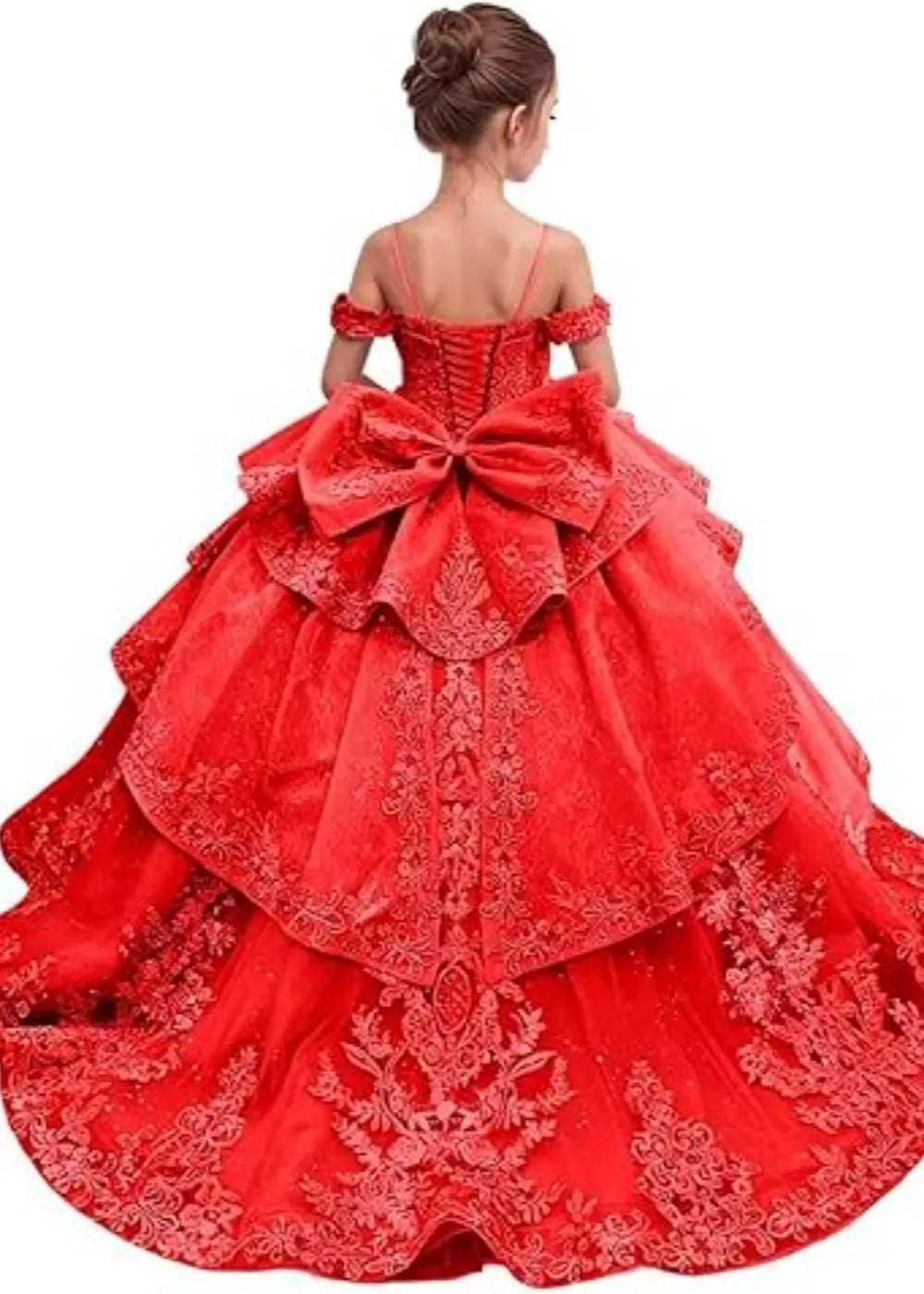 Koronkowa sukienka księżniczki z odkrytymi ramionami