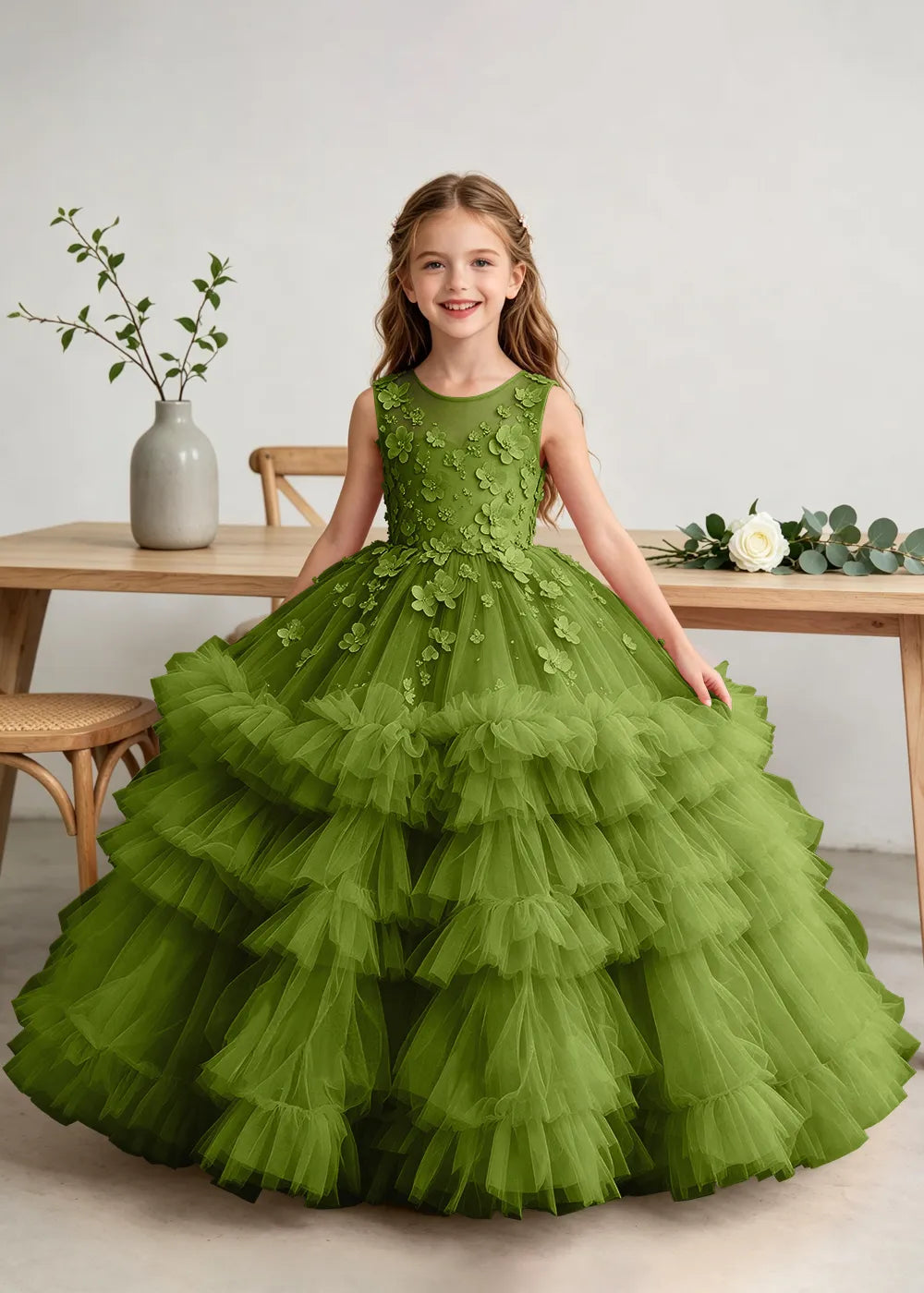 Luxury Floral Embroidered Ball Gown Dress for Little Girls