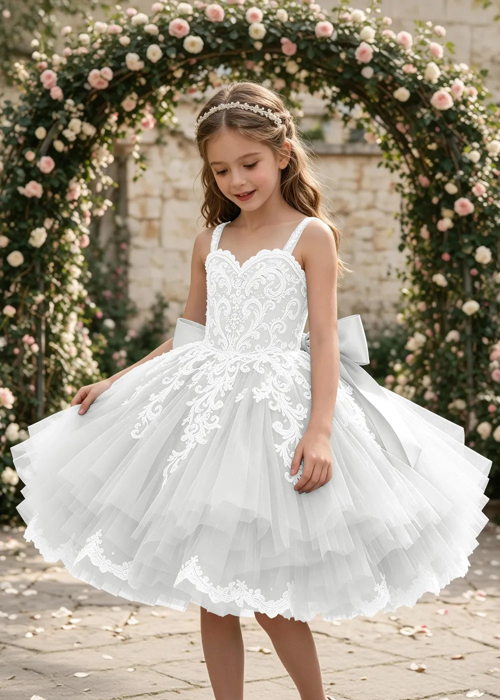 Spitzenkleid mit schulterfreiem Design