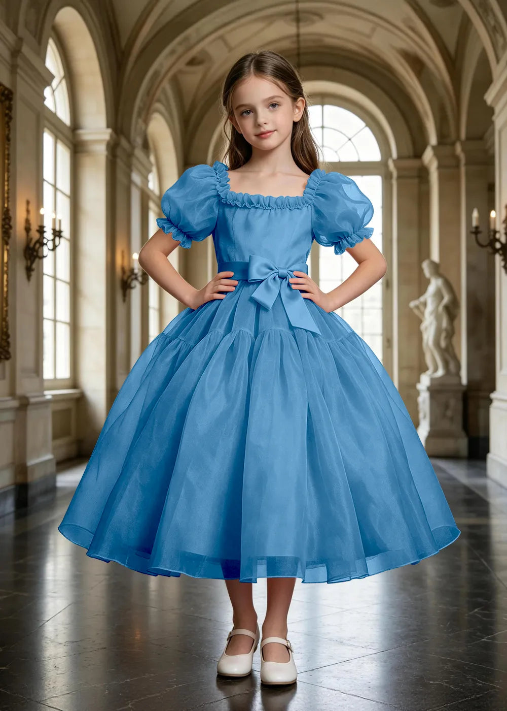 Spitzenkleid mit schulterfreiem Design