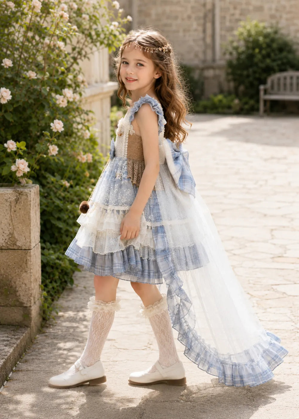 Spitzenkleid mit schulterfreiem Design